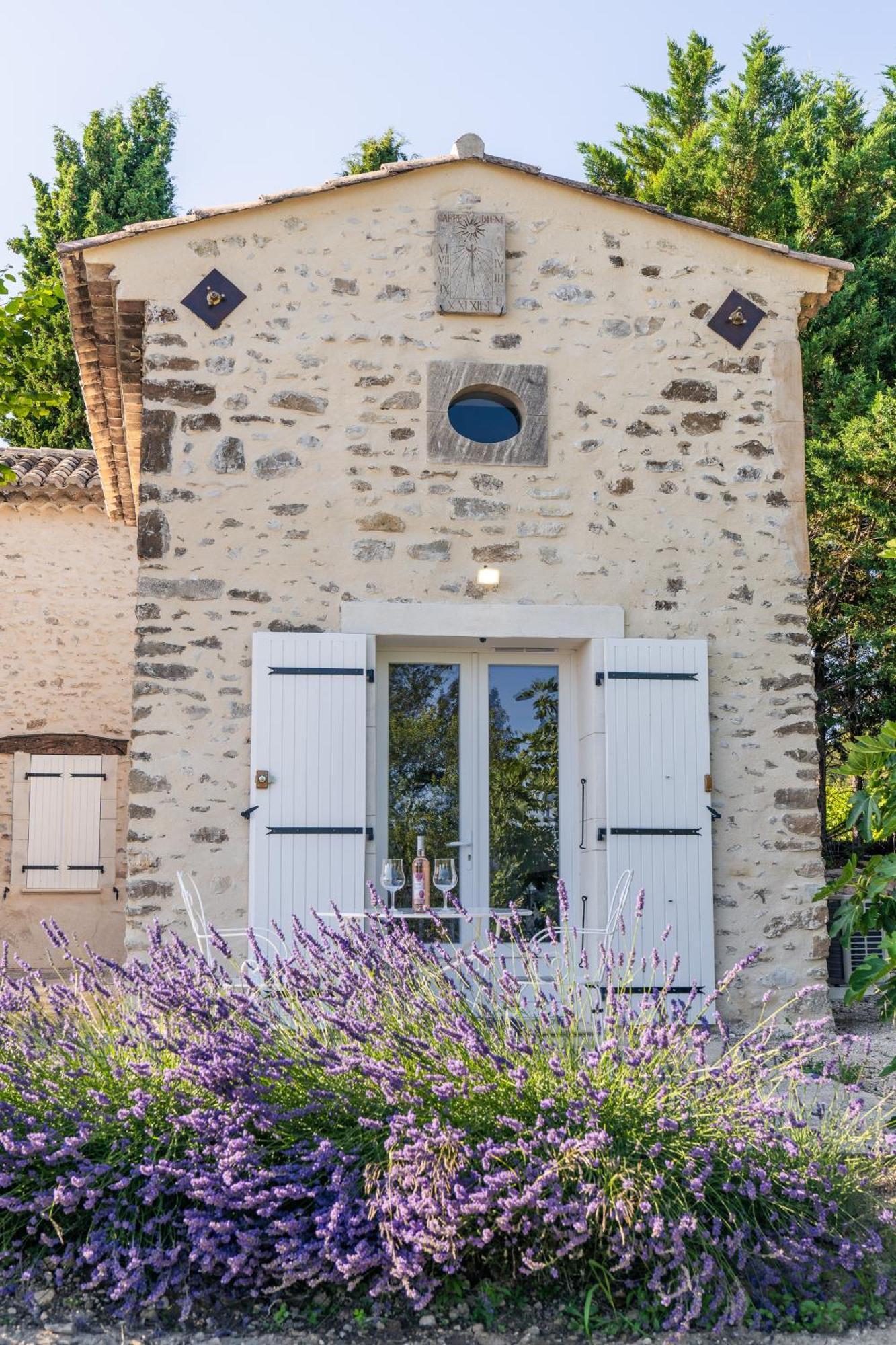 וזון-לה-רומיין Gite "La Sainte-Croix", Traditional Provencal House For 8 People, Private Swimming-Pool, Air-Conditioner, Beautiful Scenery מראה חיצוני תמונה